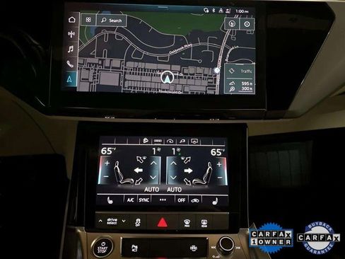 Used 2024 Audi Q8 e-tron Premium image 33