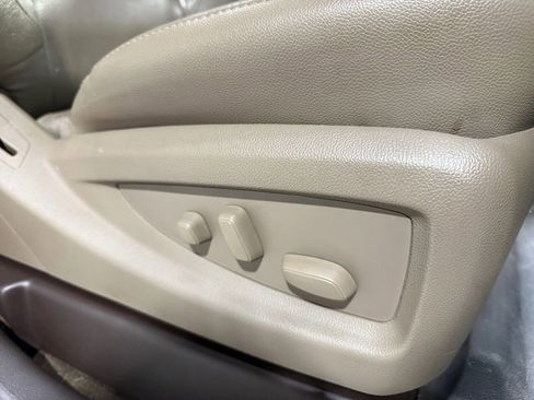 Used 2018 Chevrolet Silverado 3500 LTZ image 14