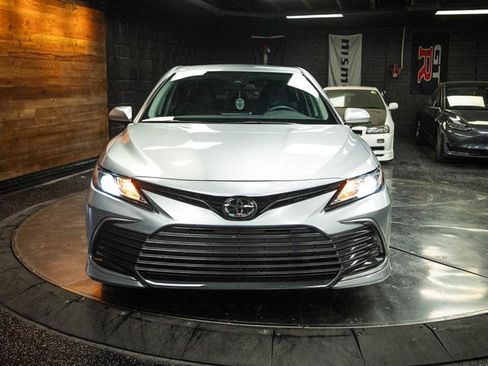 Used 2024 Toyota Camry LE image 4