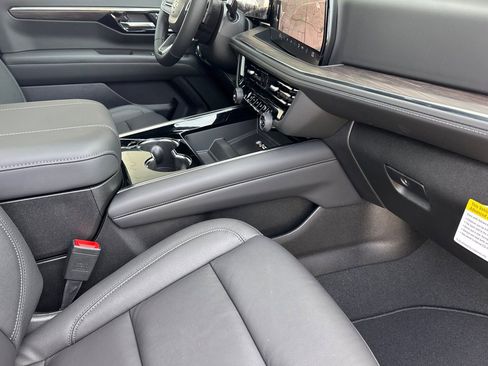 New 2026 Chevrolet Tahoe Z71 w/ Z71 Off-Road Package AWD/4WD image 17