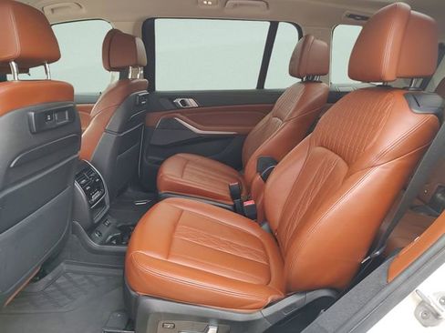 Used 2020 BMW X7 xDrive40i w/ Premium Package AWD/4WD image 27