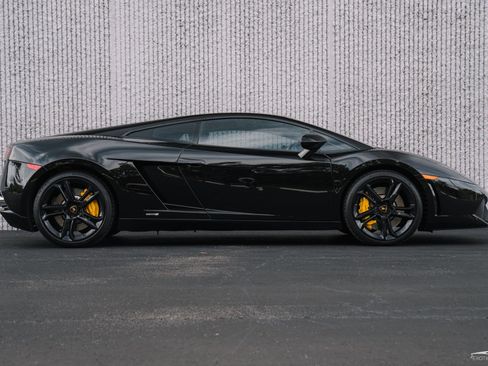 Used 2011 Lamborghini Gallardo LP 550-2 Bicolore image 23