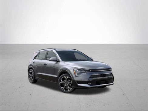 New 2025 Kia Niro EX Touring image 8