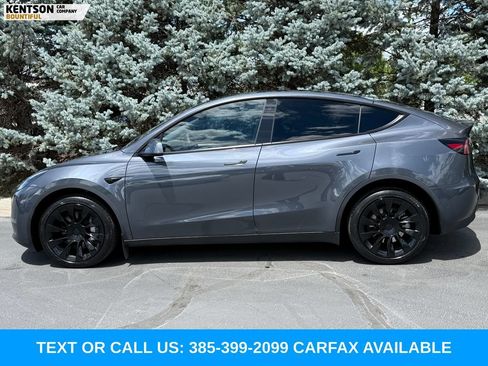 Used 2023 Tesla Model Y Long Range AWD/4WD image 4