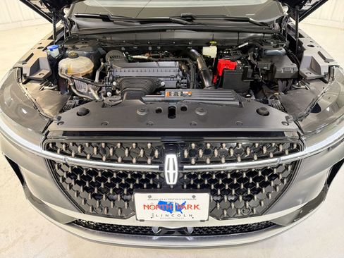 Used 2024 Lincoln Nautilus Black Label image 31