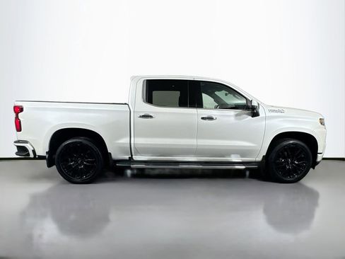 Used 2021 Chevrolet Silverado 1500 High Country w/ Technology Package AWD/4WD image 4