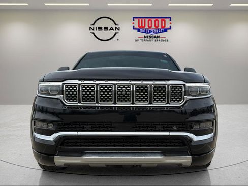 Used 2022 Jeep Grand Wagoneer Series III AWD/4WD image 6