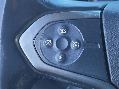 Used 2018 Chevrolet Silverado 1500 LT w/ LT Eassist Package image 21