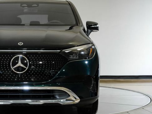 Used 2023 Mercedes-Benz EQE 350+ SUV image 14