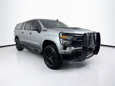Used 2025 Chevrolet Silverado 1500 Custom Trail Boss w/ LPO, Dark Essentials Package image 10