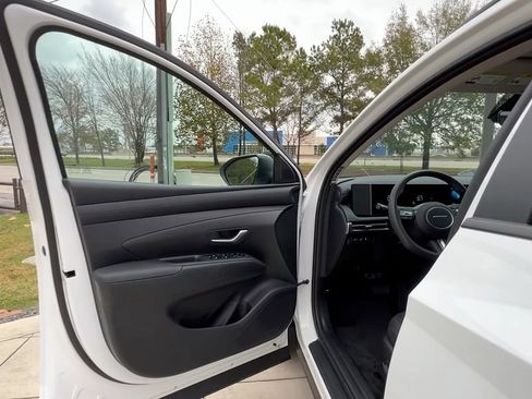 Used 2026 Hyundai Tucson SEL FWD image 36