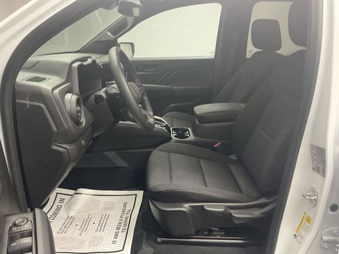 Used 2026 Chevrolet Colorado Trail Boss AWD/4WD image 12