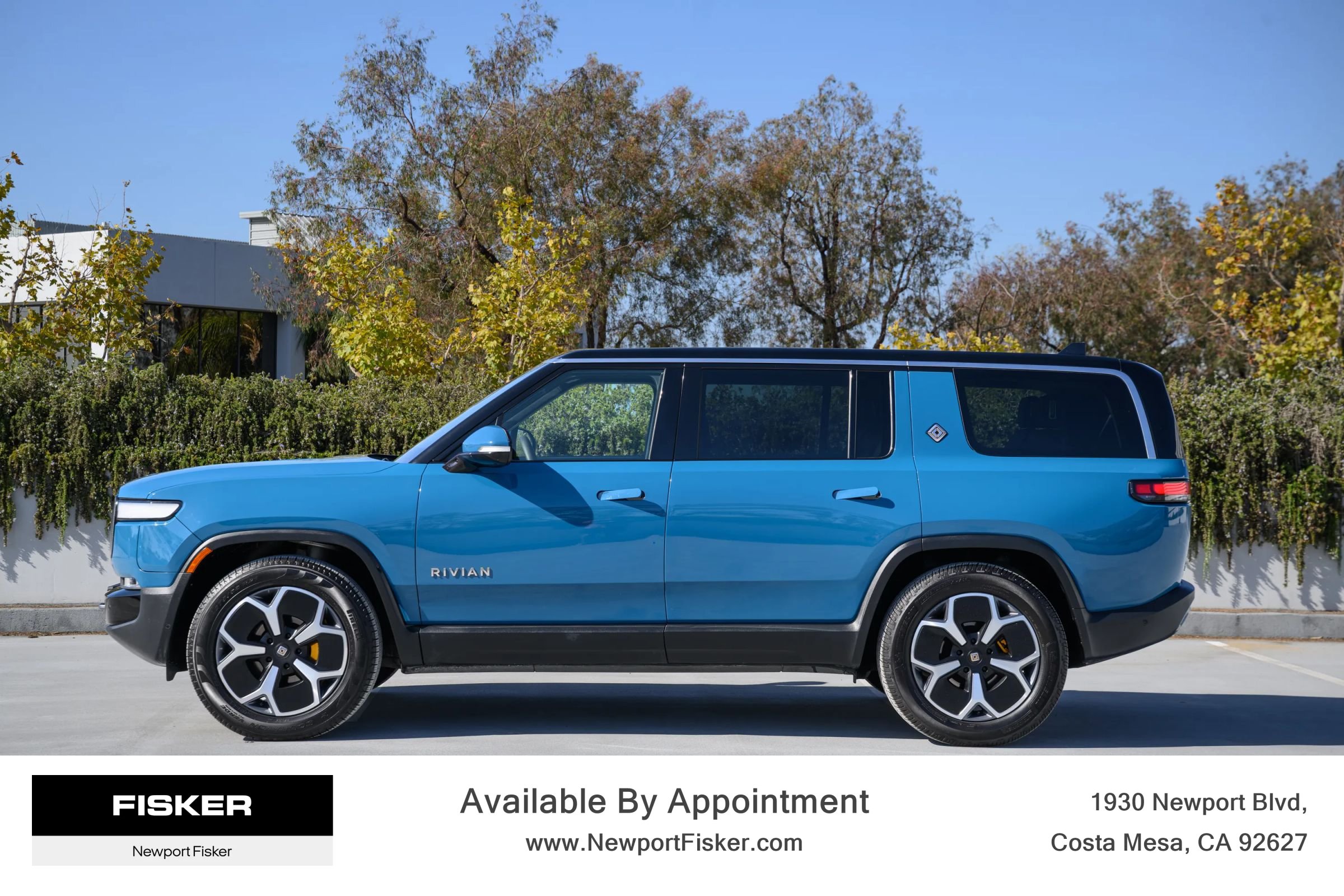 Used 2023 Rivian R1S AWD Adventure Quad image 2