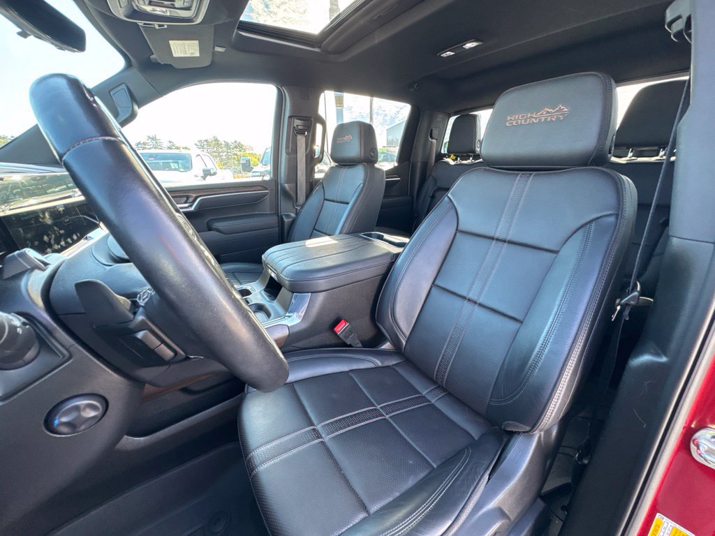 Used 2025 Chevrolet Silverado 1500 High Country AWD/4WD image 19