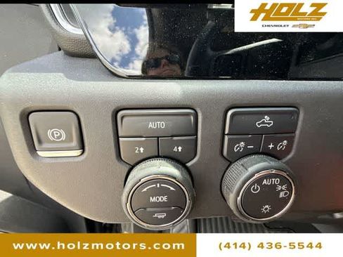 Certified 2025 Chevrolet Silverado 1500 LT AWD/4WD image 18