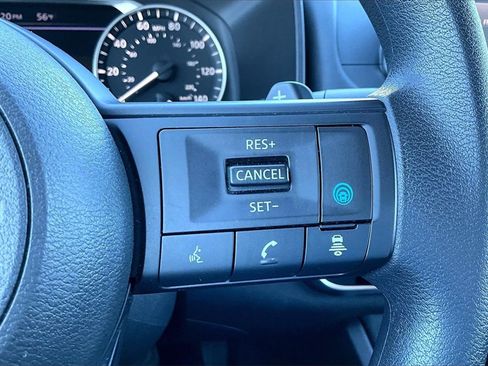 Used 2024 Nissan Rogue SV image 17