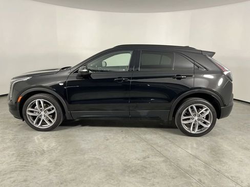 Certified 2023 Cadillac XT4 Sport FWD image 5