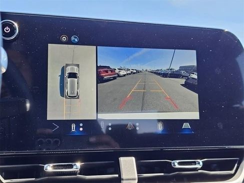 New 2026 Chevrolet Equinox LT w/ Safety and Technology Package FWD image 26
