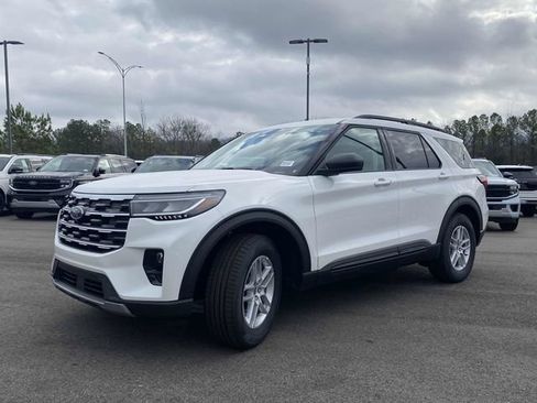 New 2026 Ford Explorer Active w/ Active Comfort Package RWD image 7