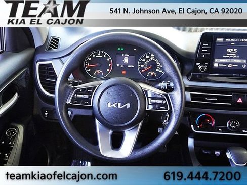 Certified 2022 Kia Seltos LX image 19