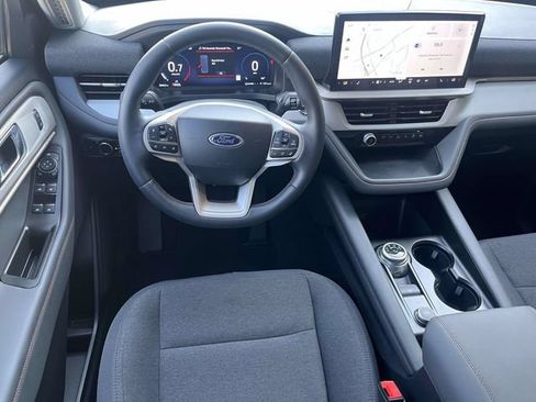 Certified 2026 Ford Explorer Active AWD/4WD image 17