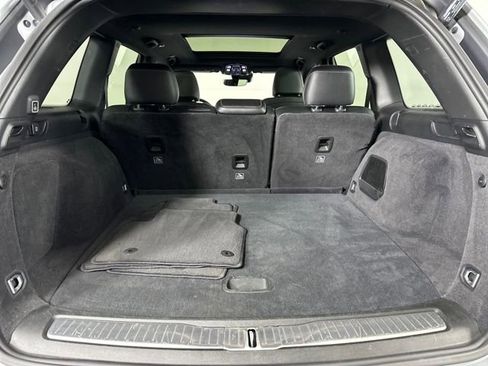 Used 2023 Jeep Grand Cherokee Overland image 26