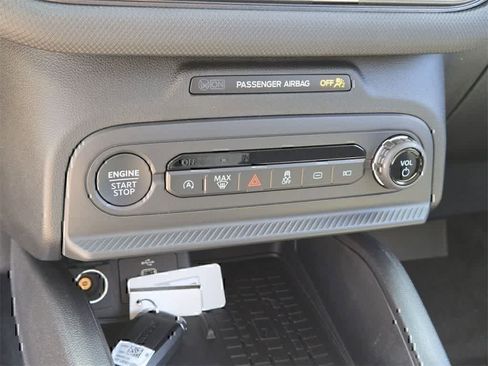 Used 2025 Ford Bronco Sport Big Bend w/ Convenience Package AWD/4WD image 19