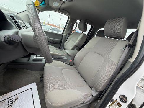 Used 2012 Nissan Frontier SV w/ SV Premium Utility Pkg image 20