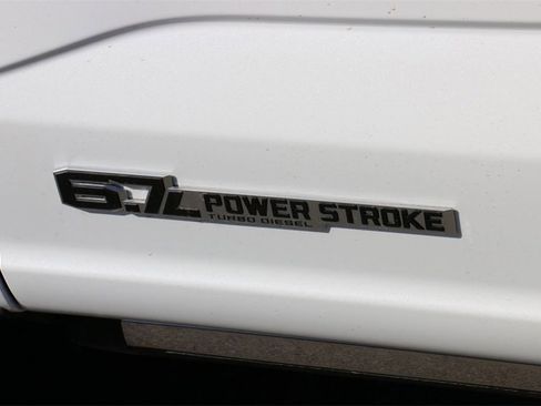 New 2025 Ford F250 Platinum image 11