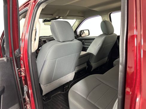 Used 2018 RAM 1500 Express w/ Express Value Package AWD/4WD image 23