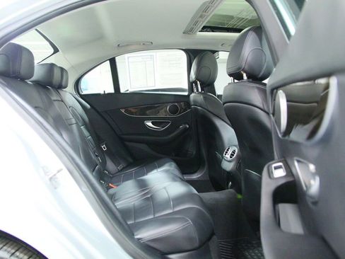 Certified 2018 Mercedes-Benz C 300 4MATIC Sedan image 27