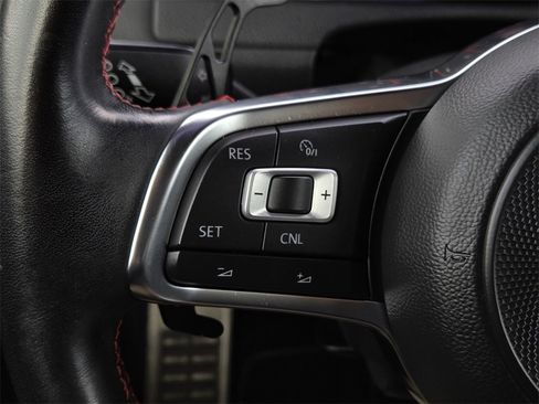 Used 2018 Volkswagen GTI S image 27