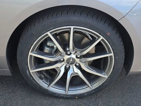 Used 2023 Genesis G70 2.0T AWD/4WD image 9