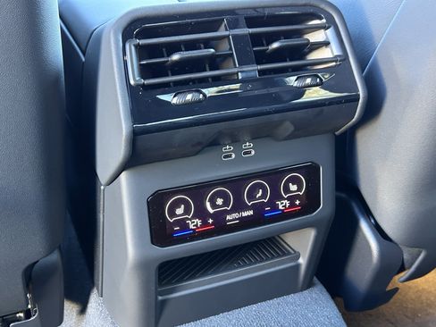 New 2026 BMW M5 image 28