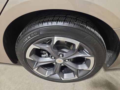 Used 2023 Chevrolet Malibu LT image 10