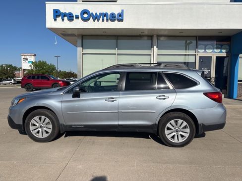 Used 2015 Subaru Outback 2.5i Premium AWD/4WD image 8