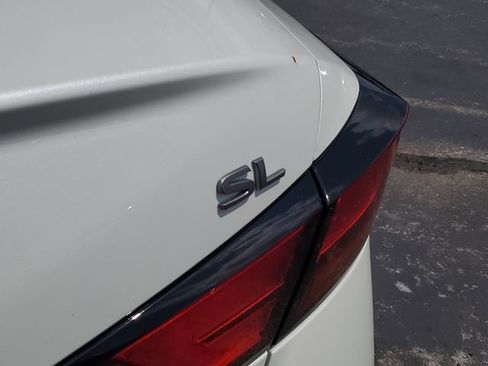 Certified 2025 Nissan Altima 2.5 SL FWD image 8