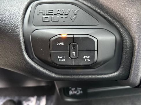 New 2026 RAM 2500 Tradesman AWD/4WD image 17