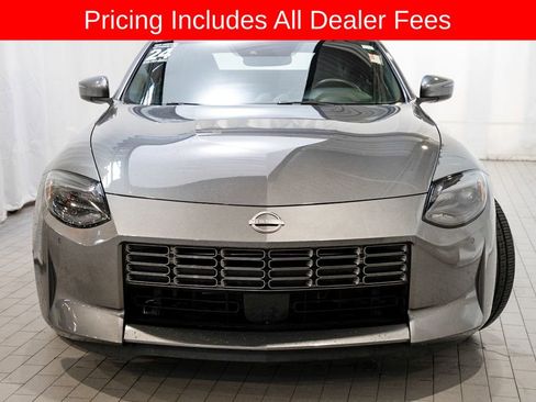 Certified 2024 Nissan Z Performance w/ Floor Mat Package RWD image 3
