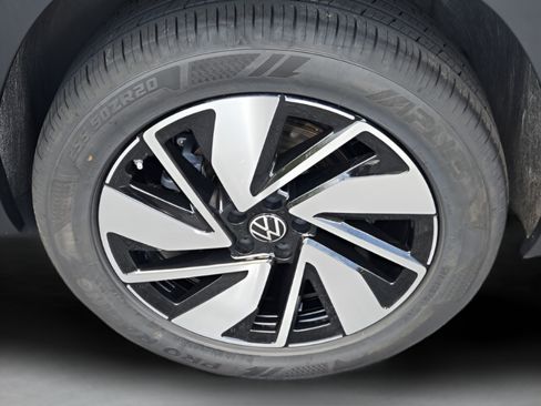 Used 2025 Volkswagen Atlas SE FWD image 29