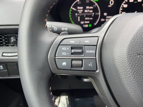 Used 2025 Honda CR-V Sport image 16