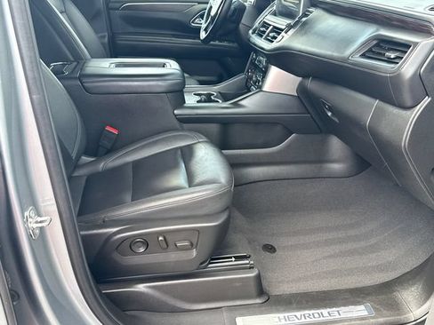 Used 2024 Chevrolet Tahoe LT RWD image 13