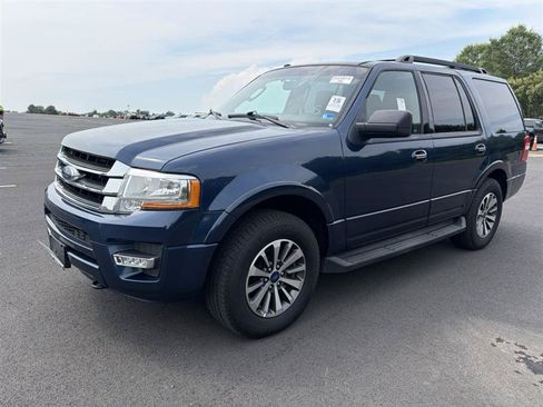 Used 2017 Ford Expedition XLT AWD/4WD image 21