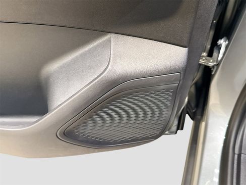 New 2026 Chevrolet Traverse LT image 25