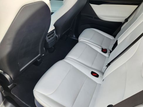 Used 2020 Tesla Model X Long Range image 37