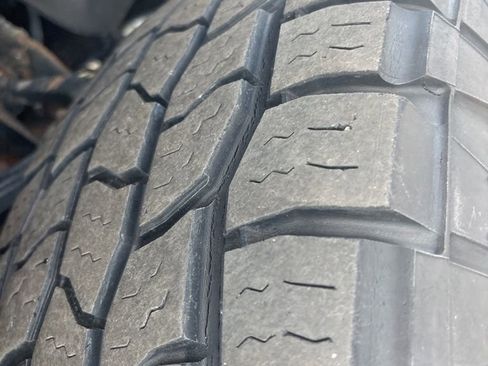 Used 2010 Ford F150 XLT image 3