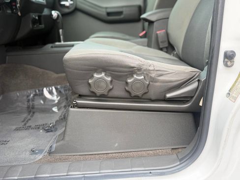 Used 2010 Nissan Xterra S image 77