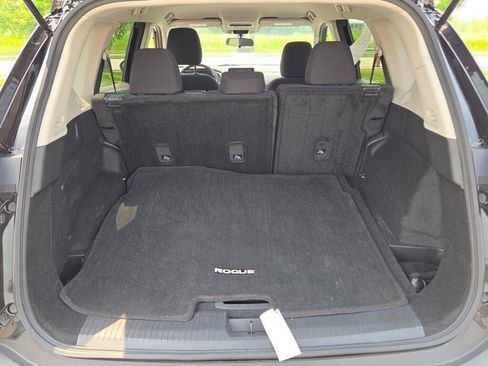 Used 2023 Nissan Rogue S AWD/4WD image 13