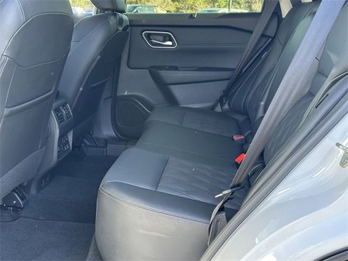 Certified 2024 Nissan Rogue Platinum w/ Platinum Premium Package image 22