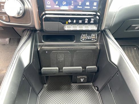 Used 2024 RAM 1500 Limited AWD/4WD image 21